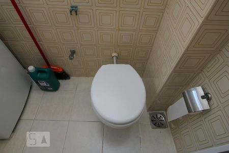 Banheiro Social de kitnet/studio à venda com 1 quarto, 31m² em Laranjeiras, Rio de Janeiro