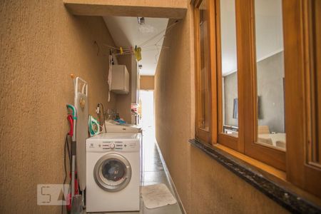 Casa à venda com 190m², 4 quartos e 4 vagas Casa à venda com 190m², 4 quartos e 4 vagasÁrea de Serviço