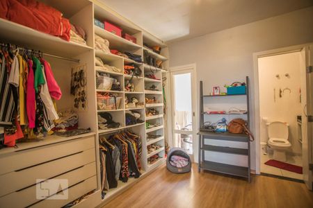 Casa à venda com 190m², 4 quartos e 4 vagas Casa à venda com 190m², 4 quartos e 4 vagasSuíte 2