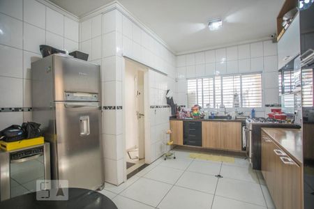 Casa à venda com 190m², 4 quartos e 4 vagas Casa à venda com 190m², 4 quartos e 4 vagasCozinha