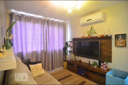 Sala de apartamento para alugar com 2 quartos, 62m² em Marechal Rondon, Canoas