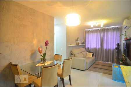 Sala de apartamento para alugar com 2 quartos, 62m² em Marechal Rondon, Canoas