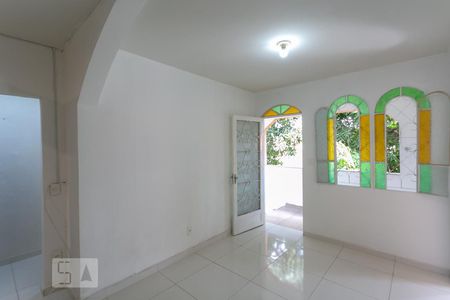 Sala de casa à venda com 3 quartos, 360m² em Santa Cruz, Belo Horizonte