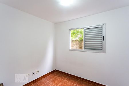 Quarto de apartamento para alugar com 2 quartos, 48m² em Santa Maria, Osasco