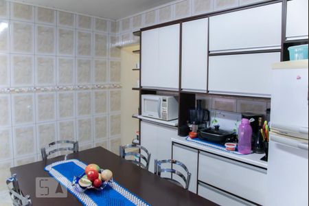 Casa à venda com 250m², 8 quartos e 2 vagas Casa à venda com 250m², 8 quartos e 2 vagasCasa 2 - Cozinha