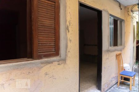 Casa à venda com 250m², 8 quartos e 2 vagas Casa à venda com 250m², 8 quartos e 2 vagasCasa 3 / 4 - Área de Serviço