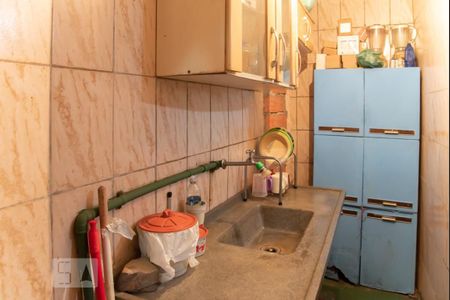 Casa à venda com 250m², 8 quartos e 2 vagas Casa à venda com 250m², 8 quartos e 2 vagasCasa 3 - Cozinha