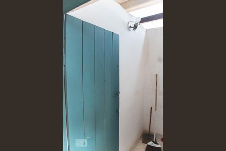 Casa à venda com 250m², 8 quartos e 2 vagas Casa à venda com 250m², 8 quartos e 2 vagasCasa 1 -:Lavabo da Churrasqueira