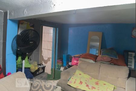 Casa à venda com 250m², 8 quartos e 2 vagas Casa à venda com 250m², 8 quartos e 2 vagasCasa 3- Sala