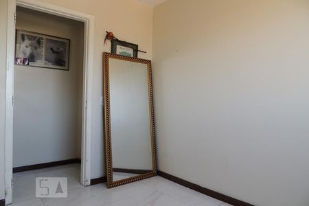 Quarto 1  de apartamento para alugar com 2 quartos, 46m² em Anil, Rio de Janeiro