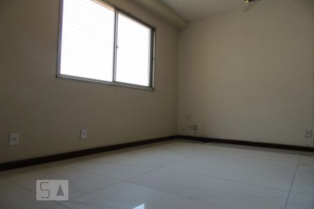 Sala de apartamento para alugar com 2 quartos, 46m² em Anil, Rio de Janeiro