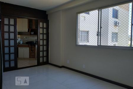 Sala de apartamento para alugar com 2 quartos, 46m² em Anil, Rio de Janeiro