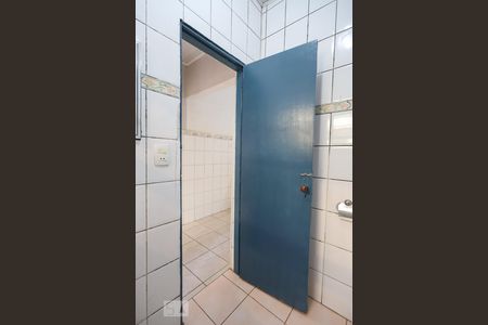 Banheiro de casa para alugar com 1 quarto, 52m² em Vila Bonilha, São Paulo