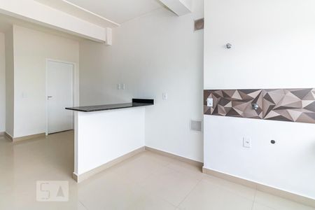 Sala e Cozinha de apartamento para alugar com 1 quarto, 45m² em Vila Isolina Mazzei, São Paulo