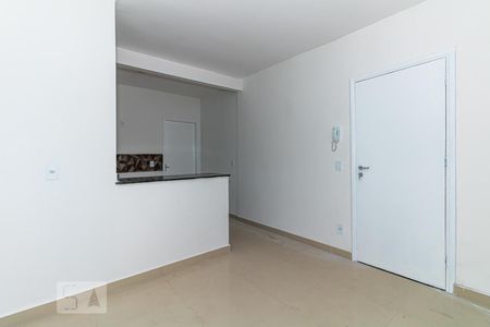 Sala e Cozinha de apartamento para alugar com 1 quarto, 45m² em Vila Isolina Mazzei, São Paulo