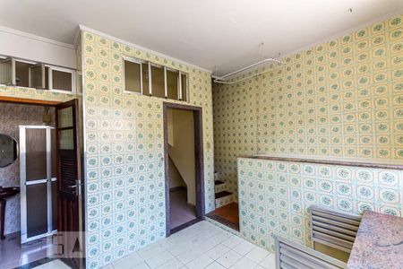 Casa à venda com 185m², 4 quartos e 2 vagas Casa à venda com 185m², 4 quartos e 2 vagasÁrea de Serviço