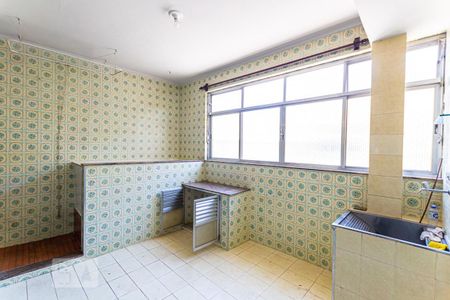 Casa à venda com 185m², 4 quartos e 2 vagas Casa à venda com 185m², 4 quartos e 2 vagasÁrea de Serviço