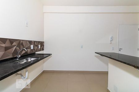 Sala e Cozinha de apartamento para alugar com 1 quarto, 45m² em Vila Isolina Mazzei, São Paulo