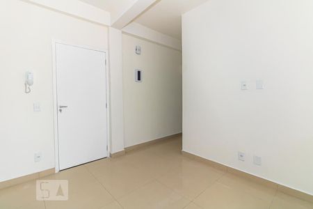 Sala e Cozinha de apartamento para alugar com 1 quarto, 45m² em Vila Isolina Mazzei, São Paulo