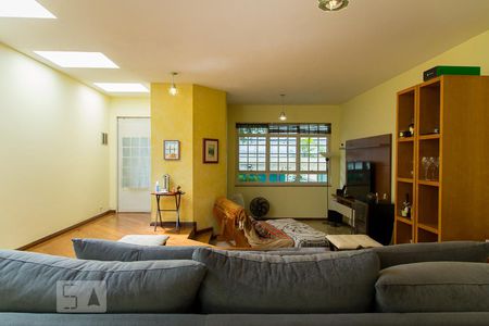 Sala de casa à venda com 3 quartos, 300m² em Saúde, São Paulo