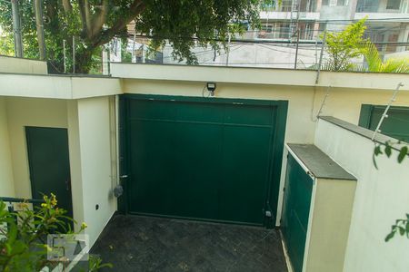 Vista da sala de casa à venda com 3 quartos, 300m² em Saúde, São Paulo