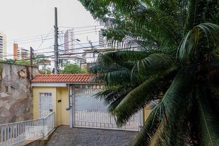 Vista da Sala  de casa para alugar com 3 quartos, 400m² em Cursino, São Paulo