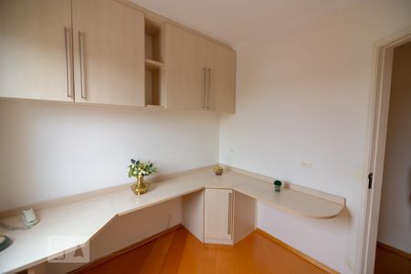Quarto 1 de apartamento para alugar com 3 quartos, 70m² em Cidade São Francisco, São Paulo