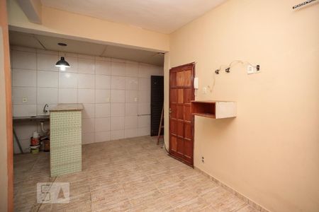 Sala / Quarto de kitnet/studio à venda com 1 quarto, 35m² em Pilares, Rio de Janeiro