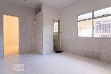 Quarto de kitnet/studio para alugar com 1 quarto, 21m² em Cacuia, Rio de Janeiro