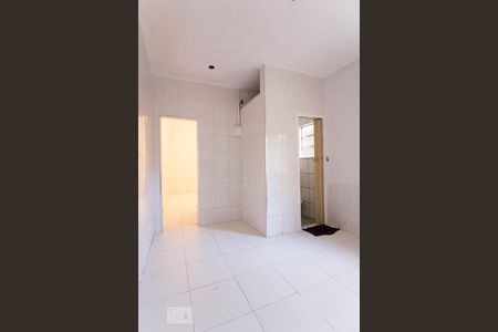 Quarto de kitnet/studio para alugar com 1 quarto, 21m² em Cacuia, Rio de Janeiro