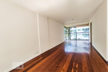 Sala de apartamento para alugar com 3 quartos, 176m² em Real Parque, São Paulo