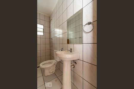 Banheiro Social 1 de casa para alugar com 3 quartos, 126m² em Vila Nova Alba, São Paulo