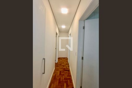 Corredor de apartamento à venda com 3 quartos, 106m² em Leblon, Rio de Janeiro