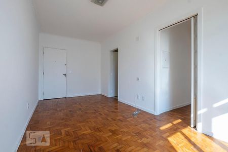 Sala de apartamento à venda com 3 quartos, 70m² em Pinheiros, São Paulo