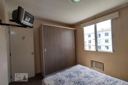 Quarto 2 de apartamento à venda com 2 quartos, 42m² em Bairro Fátima, Canoas