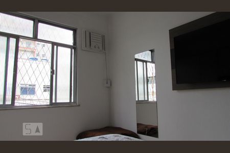 Quarto de apartamento para alugar com 2 quartos, 68m² em Vila Valqueire, Rio de Janeiro