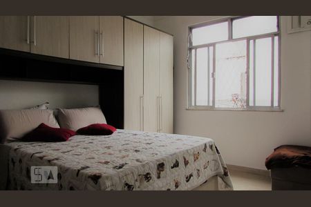 Quarto de apartamento para alugar com 2 quartos, 68m² em Vila Valqueire, Rio de Janeiro