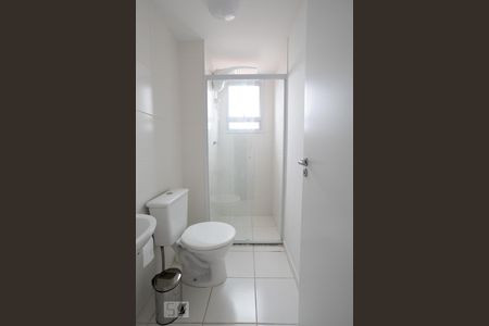 Banheiro de apartamento para alugar com 1 quarto, 54m² em Vila Ema, São Paulo