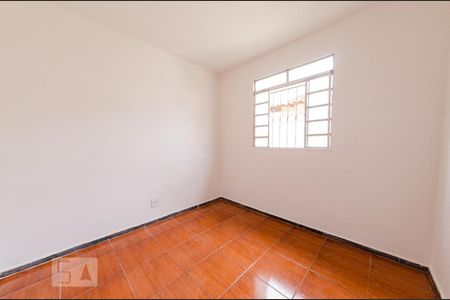 Quarto 1 de apartamento para alugar com 2 quartos, 60m² em Estoril, Belo Horizonte