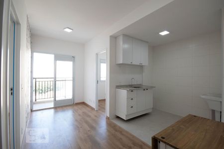 Sala de apartamento para alugar com 2 quartos, 37m² em Presidente Altino, Osasco