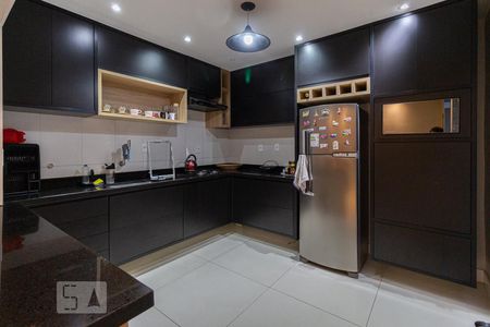 Cozinha de casa à venda com 2 quartos, 140m² em Cipava, Osasco