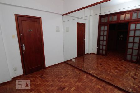 Sala de kitnet/studio à venda com 1 quarto, 30m² em Copacabana, Rio de Janeiro