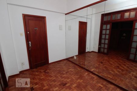 Sala de kitnet/studio à venda com 1 quarto, 30m² em Copacabana, Rio de Janeiro