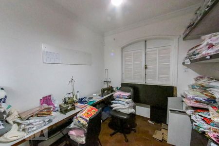 Quarto Suíte de casa à venda com 6 quartos, 200m² em Heliópolis, Belo Horizonte