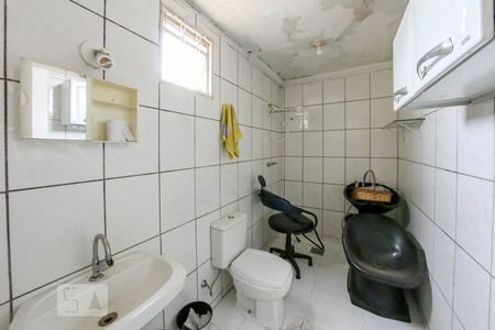 Banheiro da Suíte de casa à venda com 6 quartos, 200m² em Heliópolis, Belo Horizonte