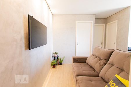 Sala de apartamento para alugar com 2 quartos, 32m² em Santa Maria, Osasco