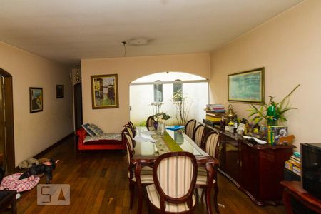 Sala de casa à venda com 3 quartos, 120m² em Jardim Avelino, São Paulo