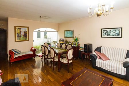 Sala de casa à venda com 3 quartos, 120m² em Jardim Avelino, São Paulo