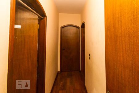 Corredor de casa à venda com 3 quartos, 120m² em Jardim Avelino, São Paulo