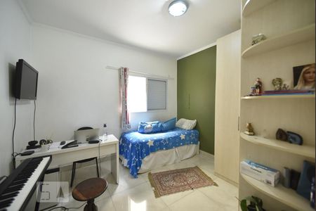 Quarto 2 de casa à venda com 3 quartos, 173m² em Vila Bertioga, São Paulo